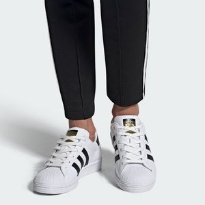 black and gold adidas shoes womens